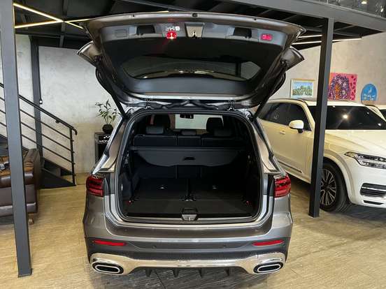 MERCEDES-BENZ-GLB 220-2024