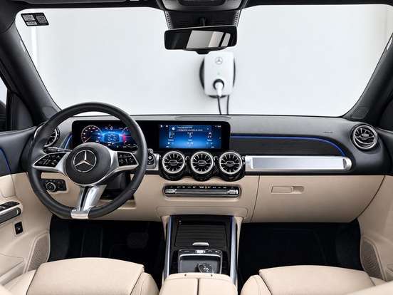 MERCEDES-BENZ-GLB 220-2.0 MHEV PROGRESSIVE 4MATIC 8G-DCT MERCEDES-BENZ-GLB 220-2025