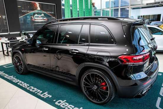 MERCEDES-BENZ-GLB 35 AMG-2022