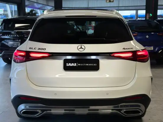 MERCEDES-BENZ-GLC 300-2025