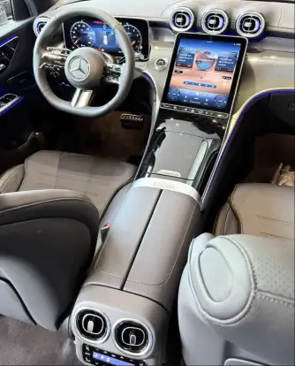 MERCEDES-BENZ-GLC 300-2026