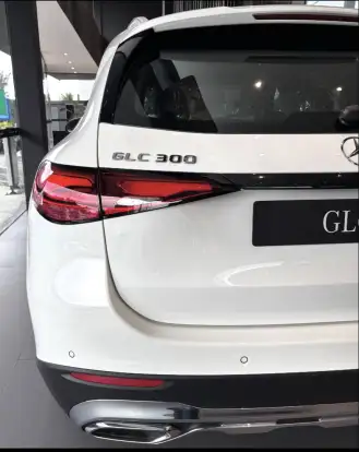 MERCEDES-BENZ-GLC 300-2026