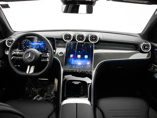 MERCEDES-BENZ-GLC 300-2025