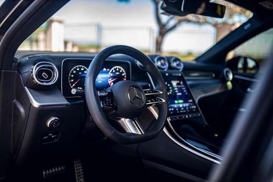 MERCEDES-BENZ-GLC 300-2025