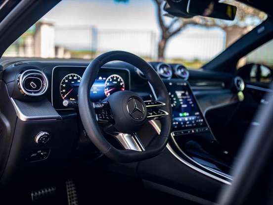 MERCEDES-BENZ-GLC 300-2.0 MHEV AMG LINE 4MATIC 9G-TRONIC MERCEDES-BENZ-GLC 300-2025