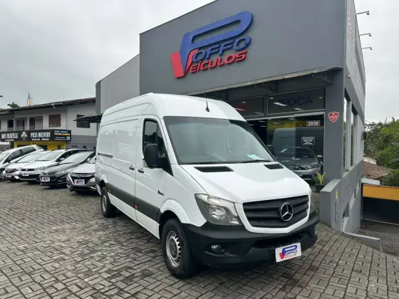 MERCEDES-BENZ SPRINTER 2.2 CDI DIESEL FURGÃO 415 TA LONGO MANUAL