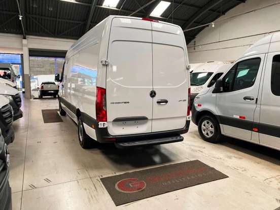 MERCEDES-BENZ-SPRINTER-2026