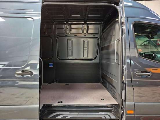 MERCEDES-BENZ-SPRINTER-2026