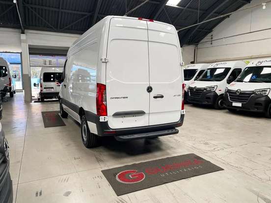 MERCEDES-BENZ-SPRINTER-2025