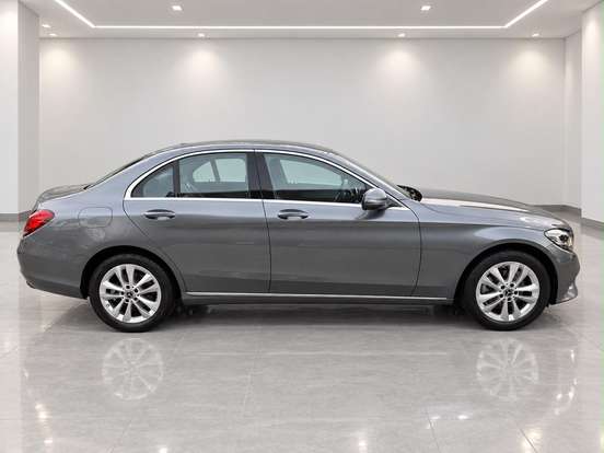 MERCEDES-BENZ-C 180-2019