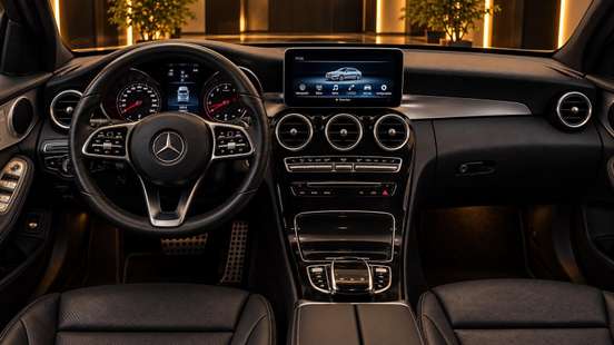 MERCEDES-BENZ-C 180-2019