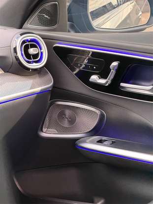 MERCEDES-BENZ-C 300-2025