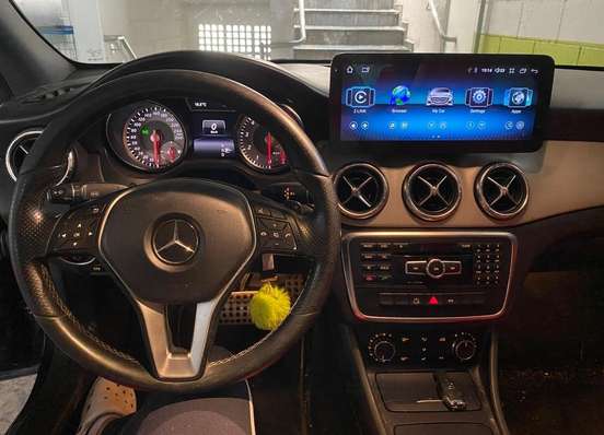 MERCEDES-BENZ-CLA 200-2014