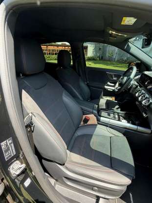 MERCEDES-BENZ-GLA 200-2025