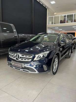 MERCEDES-BENZ-GLA 200-2018