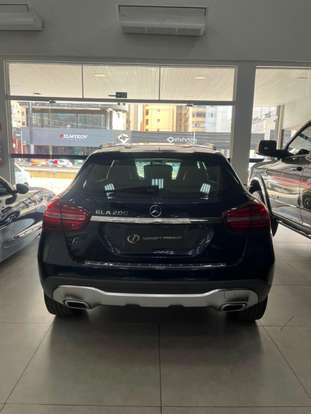 MERCEDES-BENZ-GLA 200-2018