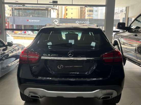 MERCEDES-BENZ-GLA 200-1.6 CGI FLEX ADVANCE 7G-DCT MERCEDES-BENZ-GLA 200-2018