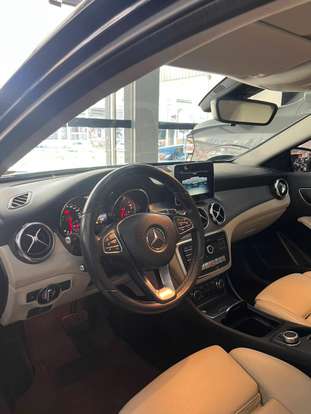 MERCEDES-BENZ-GLA 200-2018