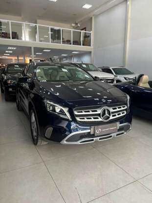 MERCEDES-BENZ-GLA 200-2018