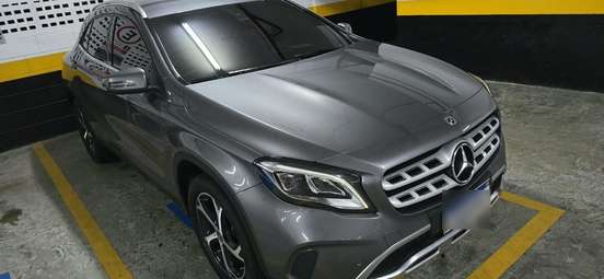MERCEDES-BENZ-GLA 200-2017