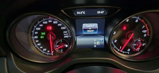 MERCEDES-BENZ-GLA 200-1.6 CGI FLEX ADVANCE 7G-DCT MERCEDES-BENZ-GLA 200-2017