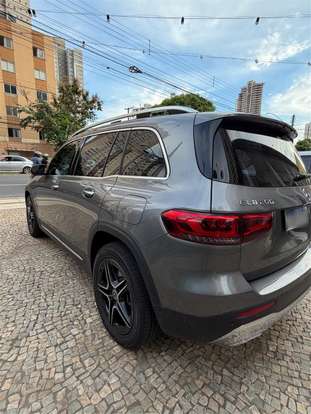 MERCEDES-BENZ-GLB 200-2022
