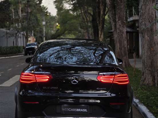 MERCEDES-BENZ-GLC 250-2.0 CGI GASOLINA COUPÉ 4MATIC 9G-TRONIC MERCEDES-BENZ-GLC 250-2017