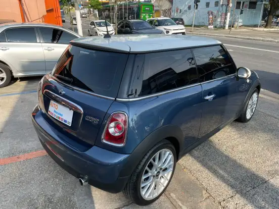 MINI-COOPER-2010