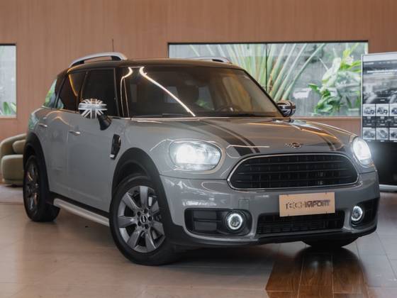 MINI COUNTRYMAN 1.5 12V TWINPOWER TURBO GASOLINA COOPER TOP STEPTRONIC