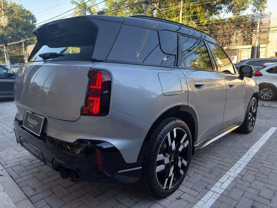 MINI-COUNTRYMAN-2025