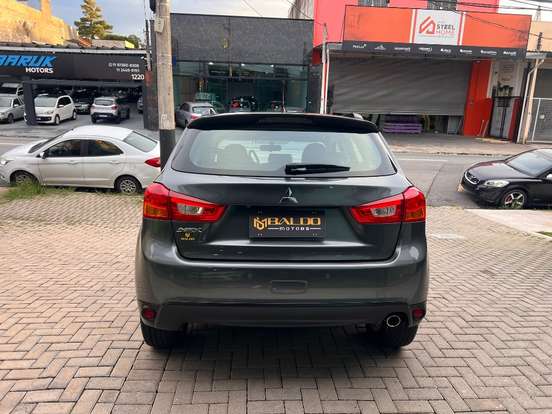 MITSUBISHI-ASX-2014