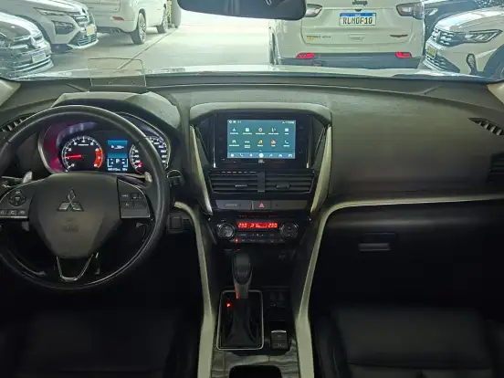 MITSUBISHI-ECLIPSE CROSS-1.5 MIVEC TURBO GASOLINA HPE CVT MITSUBISHI-ECLIPSE CROSS-2024