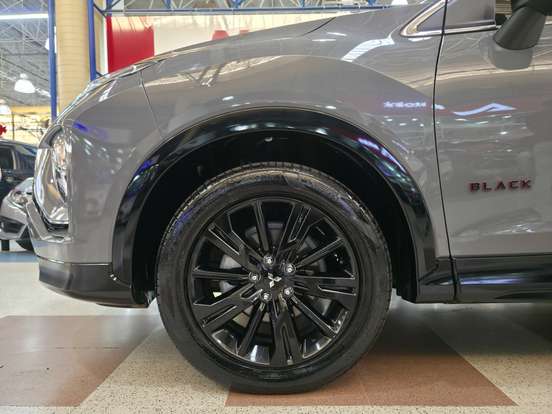 MITSUBISHI-ECLIPSE CROSS-1.5 MIVEC TURBO GASOLINA HPE BLACK CVT MITSUBISHI-ECLIPSE CROSS-2025