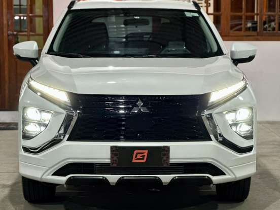 MITSUBISHI-ECLIPSE CROSS-1.5 MIVEC TURBO GASOLINA HPE CVT MITSUBISHI-ECLIPSE CROSS-2025