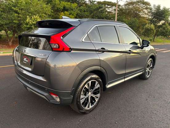 MITSUBISHI-ECLIPSE CROSS-2021