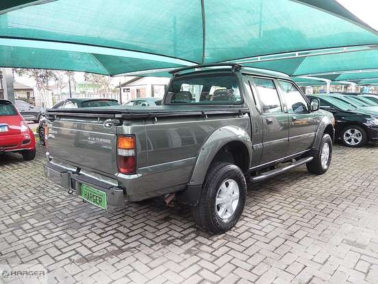 MITSUBISHI-L200-2001