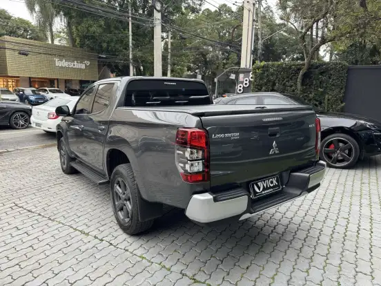 MITSUBISHI-L200 TRITON-2021