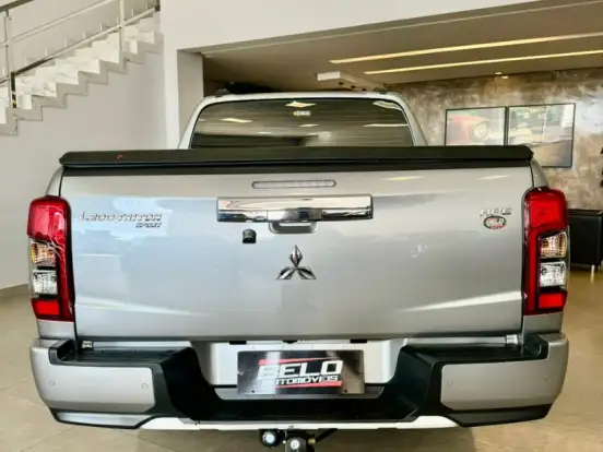 MITSUBISHI-L200 TRITON-2.4 16V TURBO DIESEL SPORT HPE CD 4P 4X4 AUTOMÁTICO MITSUBISHI-L200 TRITON-2024