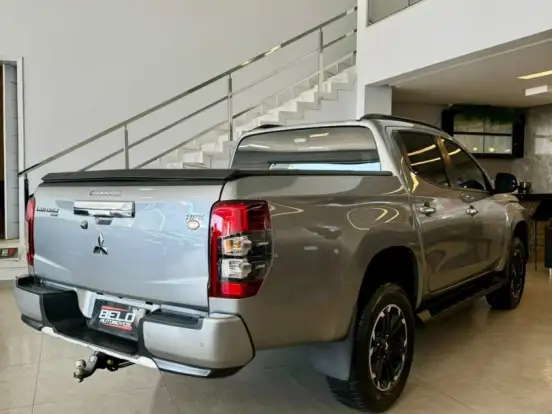 MITSUBISHI-L200 TRITON-2.4 16V TURBO DIESEL SPORT HPE CD 4P 4X4 AUTOMÁTICO MITSUBISHI-L200 TRITON-2024