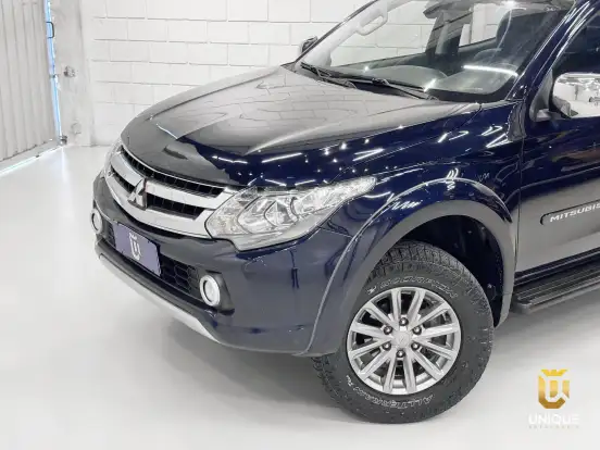 MITSUBISHI-L200 TRITON-2.4 16V TURBO DIESEL SPORT HPE CD 4P 4X4 AUTOMÁTICO MITSUBISHI-L200 TRITON-2018