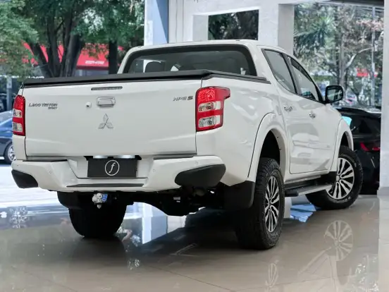 MITSUBISHI-L200 TRITON-2018