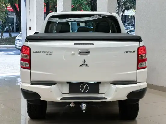 MITSUBISHI-L200 TRITON-2018
