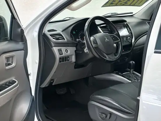 MITSUBISHI-L200 TRITON-2018