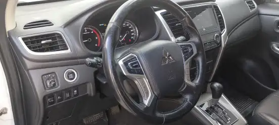 MITSUBISHI-L200 TRITON-2023