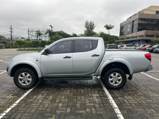 MITSUBISHI-L200 TRITON-2015