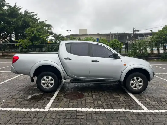 MITSUBISHI-L200 TRITON-2015