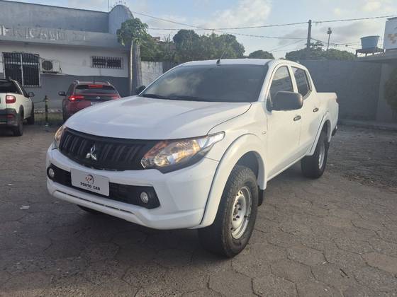 MITSUBISHI L200 TRITON 2.4 16V TURBO DIESEL GL CD 4X4 MANUAL