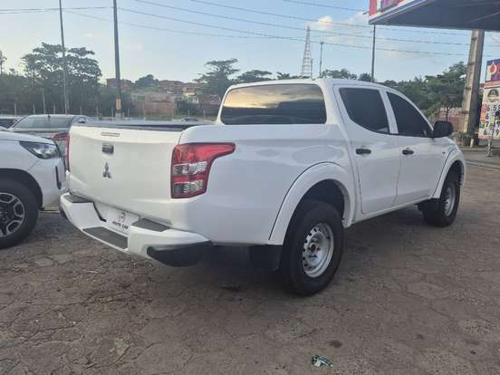 MITSUBISHI-L200 TRITON-2.4 16V TURBO DIESEL GL CD 4X4 MANUAL MITSUBISHI-L200 TRITON-2023