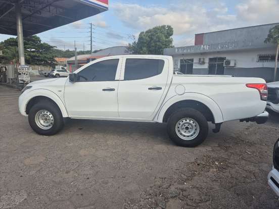MITSUBISHI-L200 TRITON-2.4 16V TURBO DIESEL GL CD 4X4 MANUAL MITSUBISHI-L200 TRITON-2023