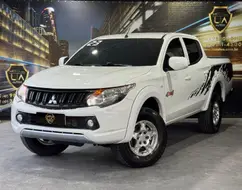 MITSUBISHI L200 TRITON 2.4 16V TURBO DIESEL GL CD 4X4 MANUAL MITSUBISHI L200 TRITON 2.4 16V TURBO DIESEL GL CD 4X4 MANUAL